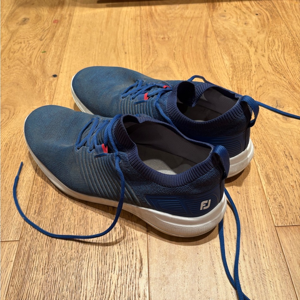 Men’s Foot-joy Flex XP golf shoe